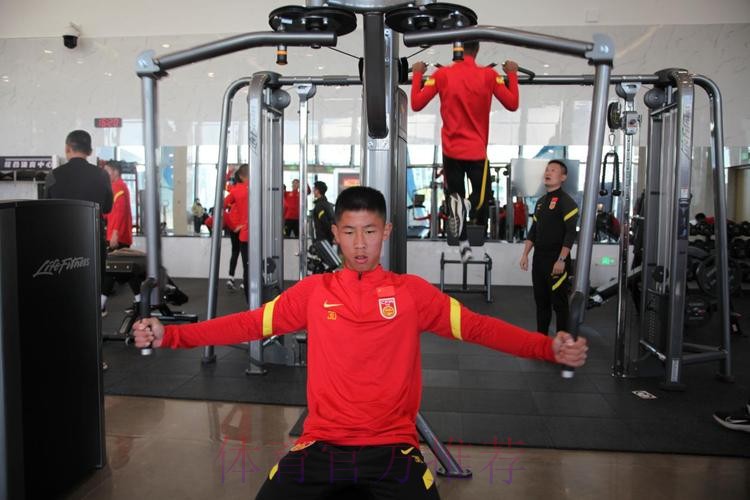 中考生李翔期待亚少赛大考 中考生李翔期待亚少赛大考