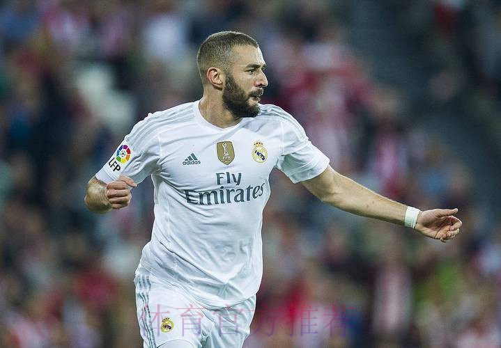 本泽马收到沙特球队报价 若留皇马他希望安帅也留下 本泽马收到沙特球队报价 若留皇马他希望安帅也留下